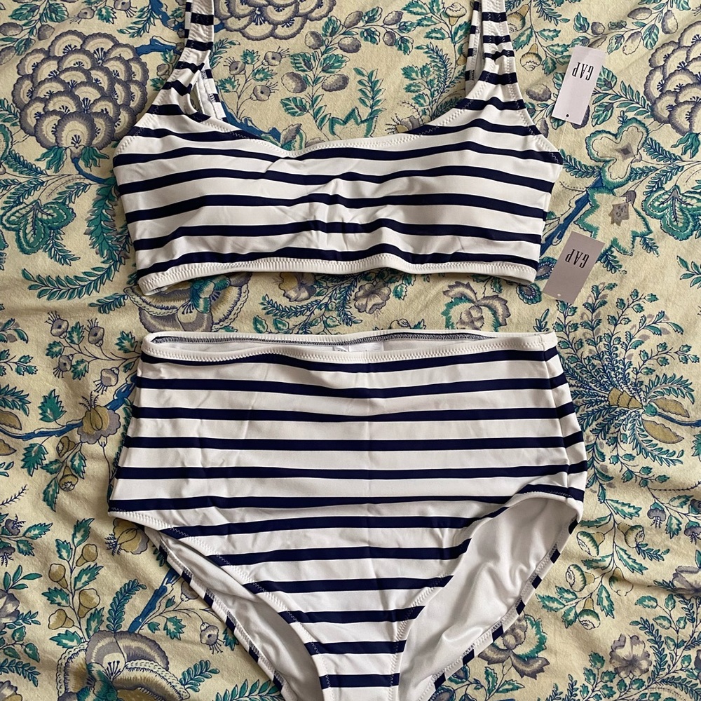 NWT Gap two piece high waist swimsuit